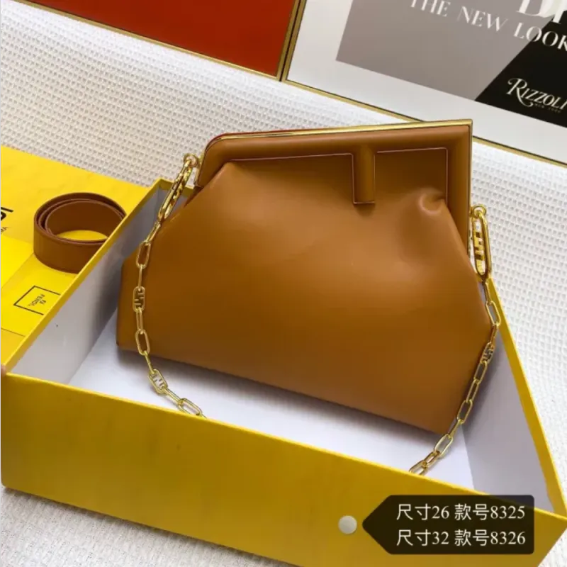 Fendi8326 22PJ092