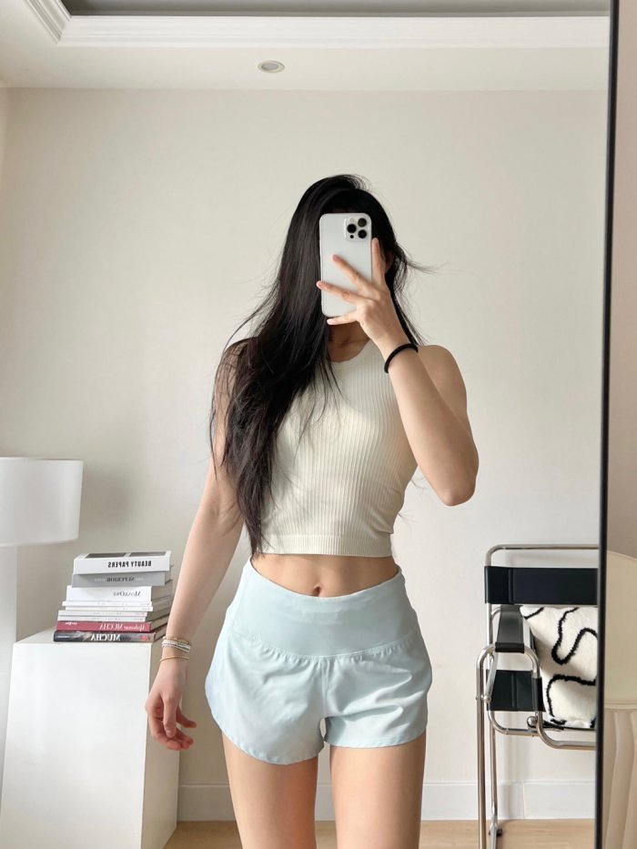 lululemon Yoga tops LW1CJUS