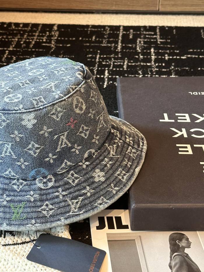 LV Hats & Caps
