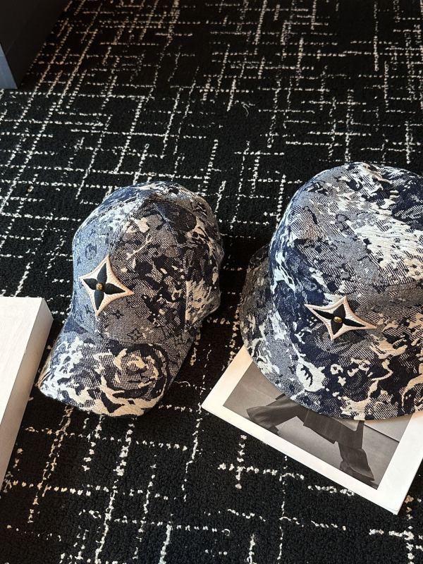 LV Hats & Caps