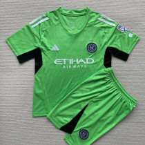 23-24 New York City Green GoalKeeper Kids Soccer Jersey (带臂带袖广告)