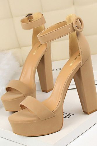 Women's Shoes Sexy Thick Fashion Sole Buckle New High Heels