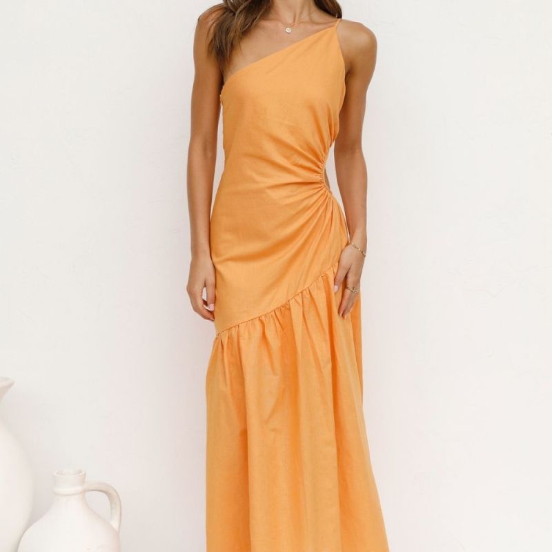 Women's New One Shoulder Sling Solid Color Sweet Vacation Dresses