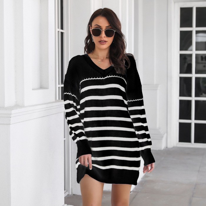 Women Striped V-neck Loose Knit Sweaters