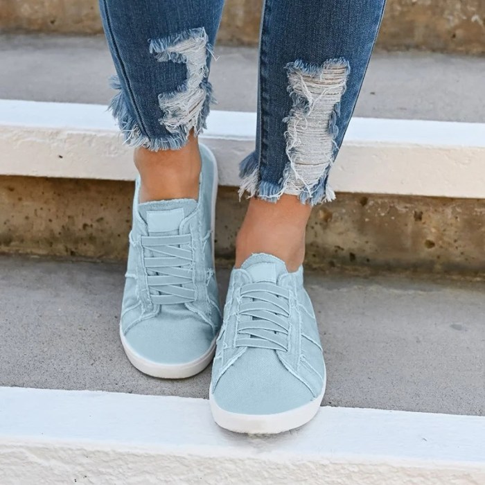 Women's Flat-Bottomed Lace-Up Canvas Shoes