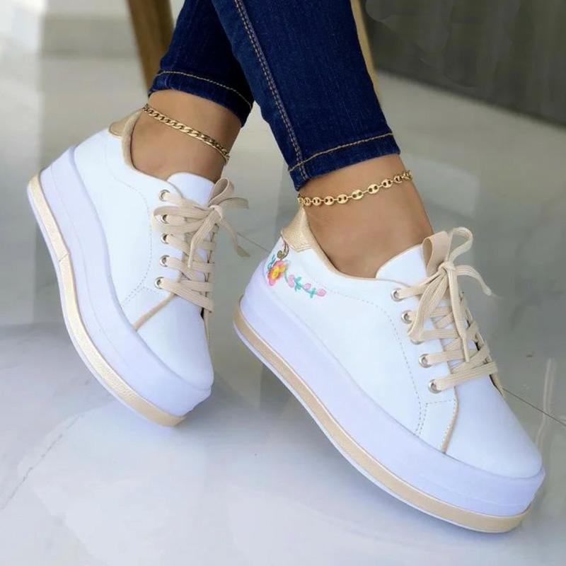 Round Toe Lace Up Sneaker