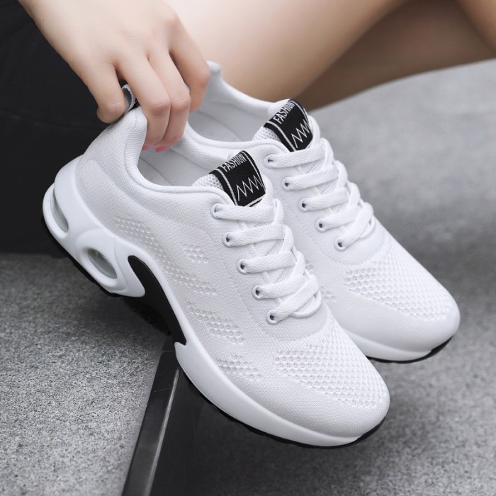 Women Breathable Mesh Outdoor Light Weight Casual Sneakers