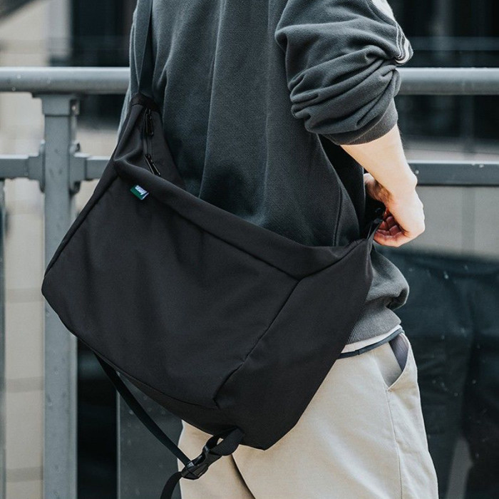 Men's One Shoulder Fashion Large Capacity Fashion Trend Large Messenger Bag