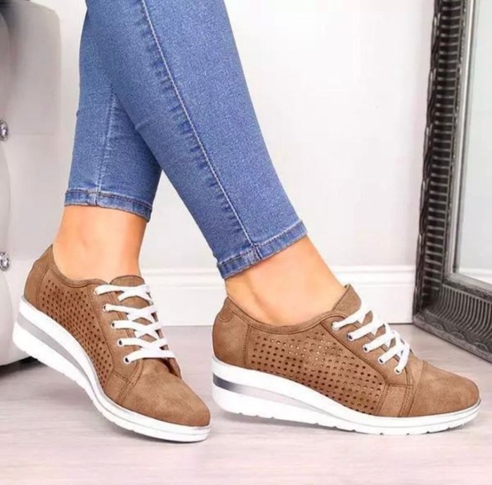 Women Hollow Breathable Mesh Lace Up Sneakers