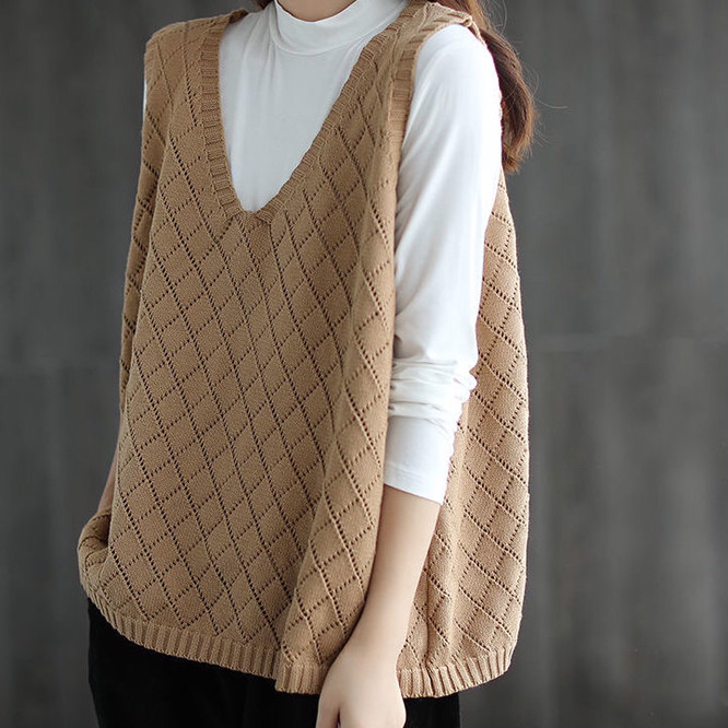 Women's Knitted Vest Retro Literary V-neck Hollowed Out Sweater Vests