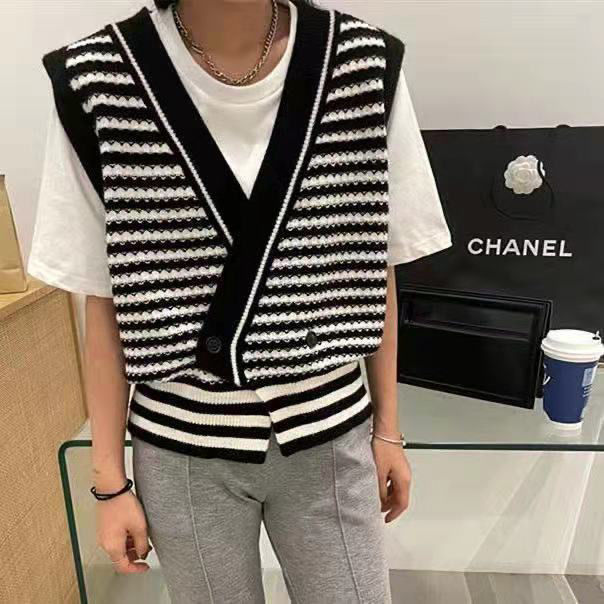 New Striped Sleeveless Vest Casual V Neck Buttons Knitted Sweater Vests