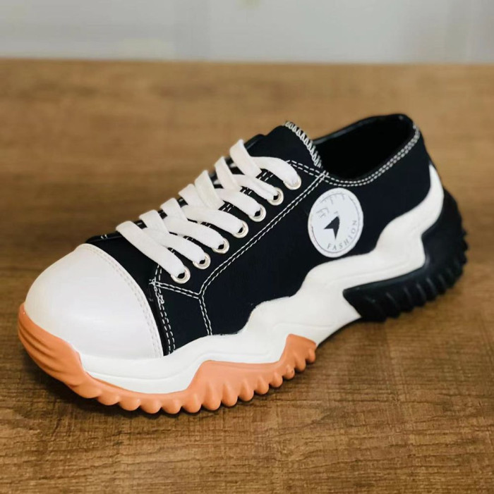 Women Comfortable Lace-Up Casual Sneakers