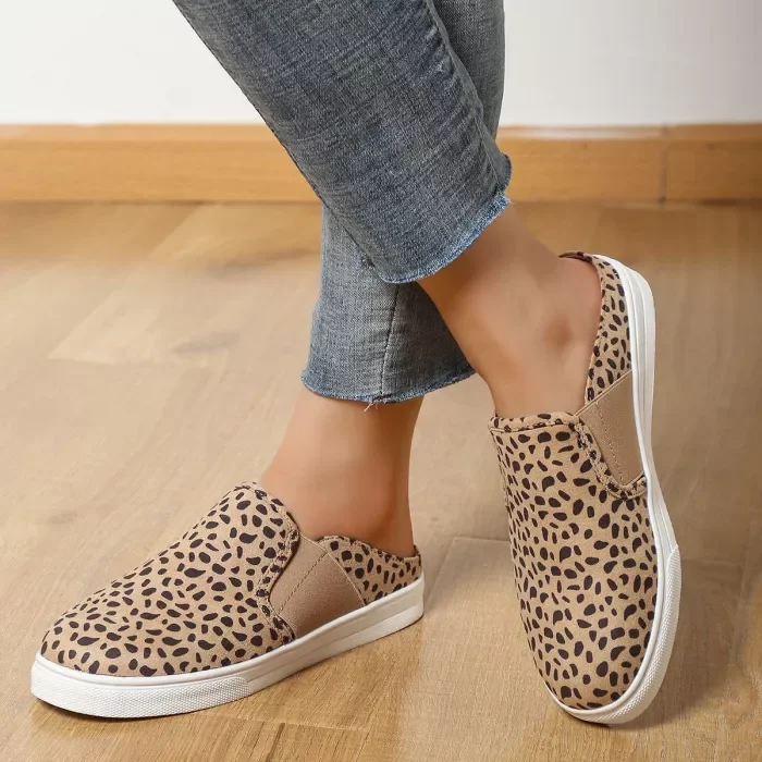 Women Fashion Leopard Print Slip-on Casual Shoes