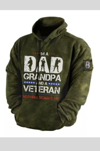 Veterans Day I'M A Dad Grandpa And A Veteran Nothing Scares Me Men's Retro Casual Hoodie
