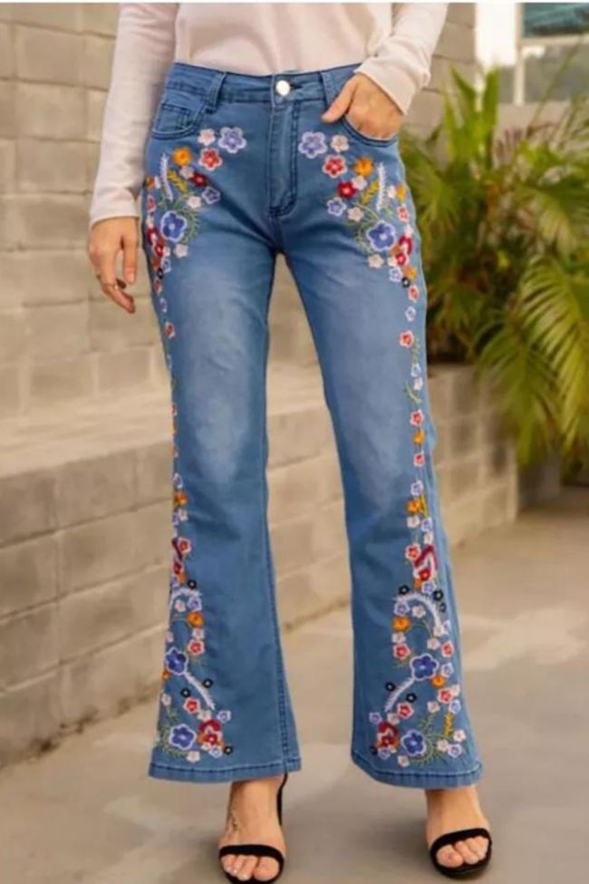 Fashion Casual Embroidery Slim Fit Casual Flared Jeans