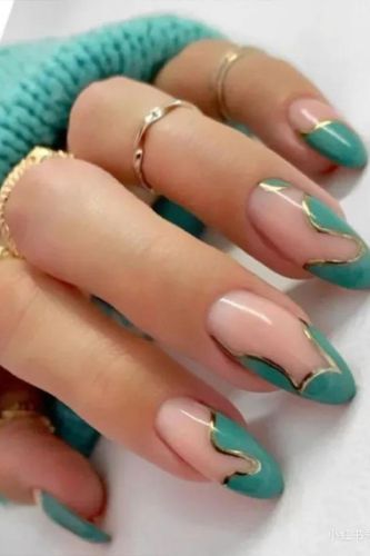 Fashion Long Round Head Mint Green Gold Line Wavy Stitching   Nails