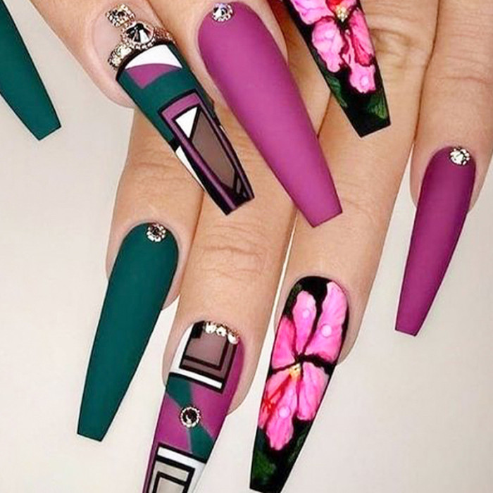 24PCS Fashion Cherry Blossom Geometric  Wearable Short Nail