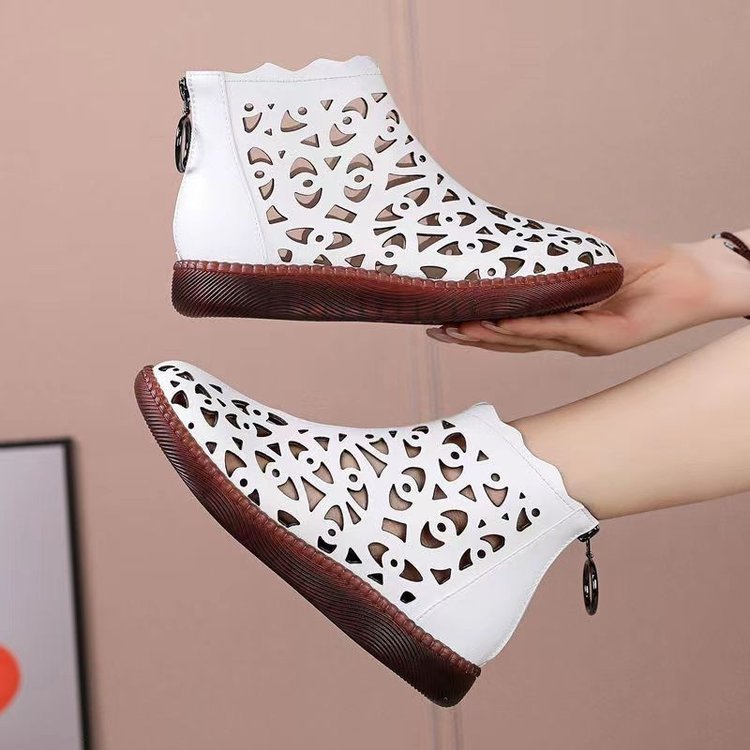 Women's Shoes Genuine Leather Breathable Holes Flat Soft Non-slip Comfortable Sandals