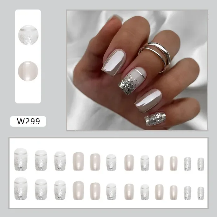 24PCS Fashion Square Silver Glitter Noble and Elegant Armor Nails
