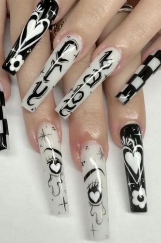 Fashion 24PCS Anime Love Black and White Checkered Wearable Nails