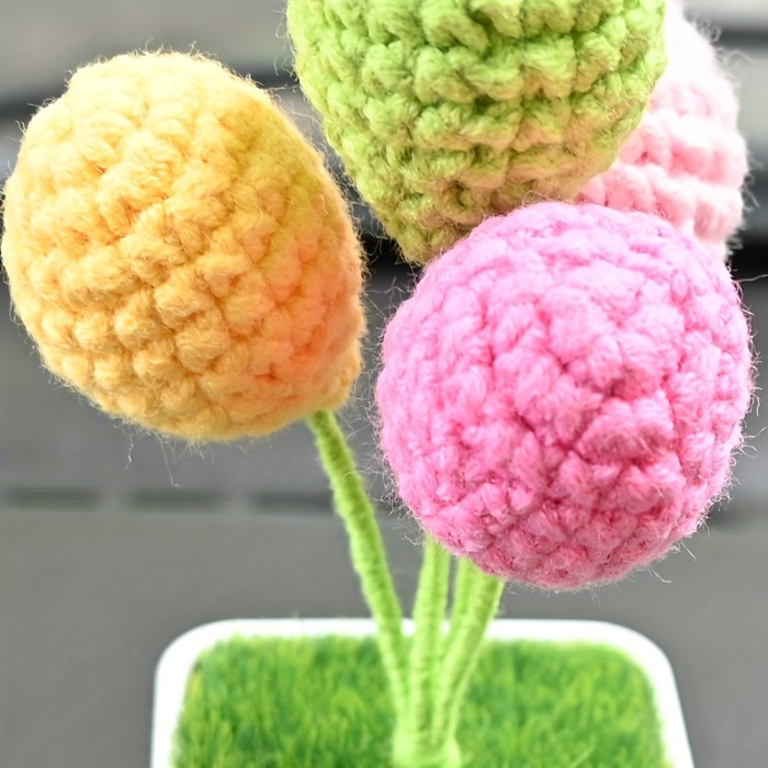 1pc Handmade Crocheted Balloon Bonsai, Cute Car Interior Dashboard Decor Accessory, Center Console Ornaments, Creative Gifts Idea, Desktop Decor