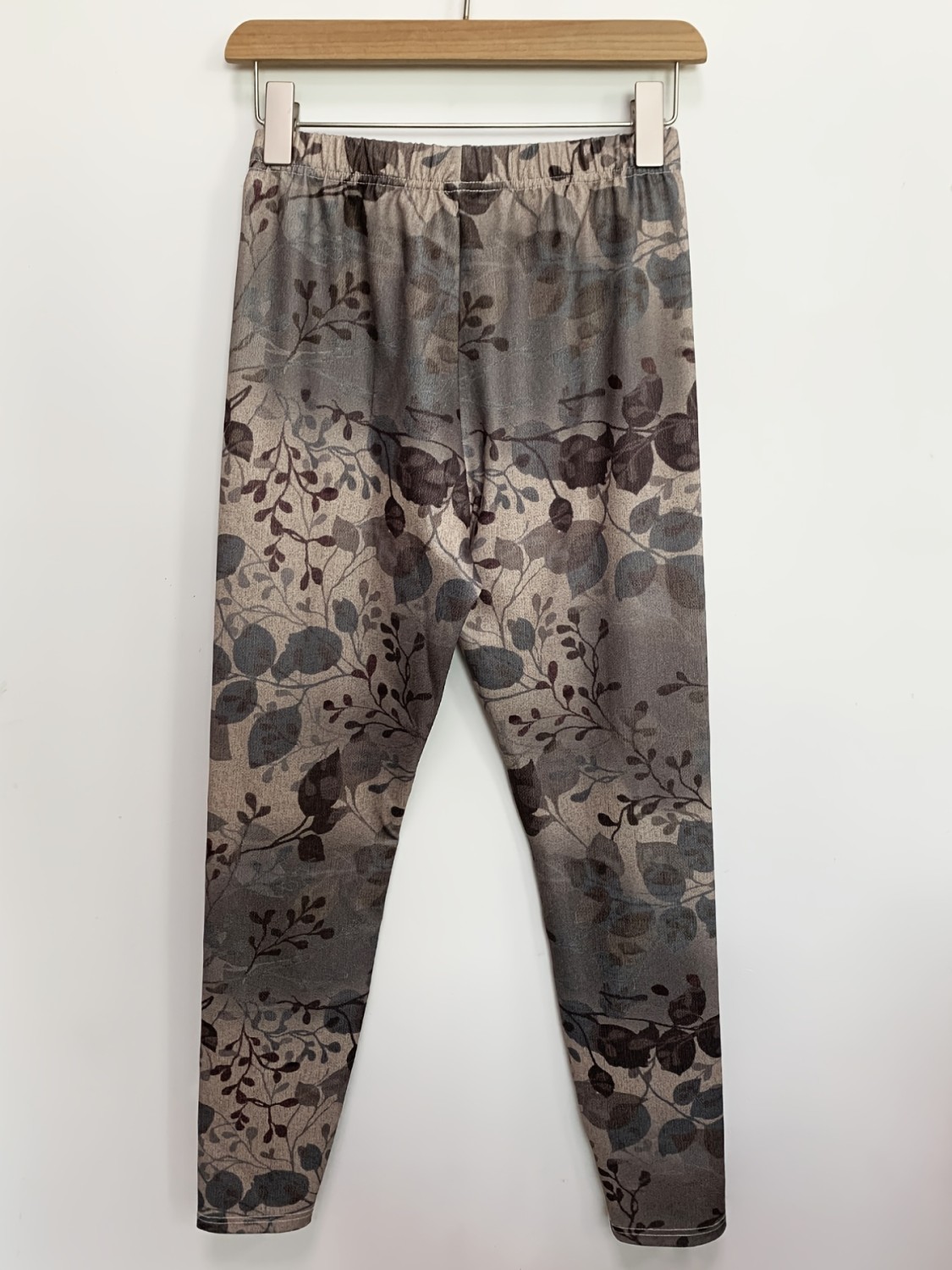 Leggings Fins Imprimés Montagnes Festival – Marque Mossimo – Taille XS/TP – Occasion Très Bon état