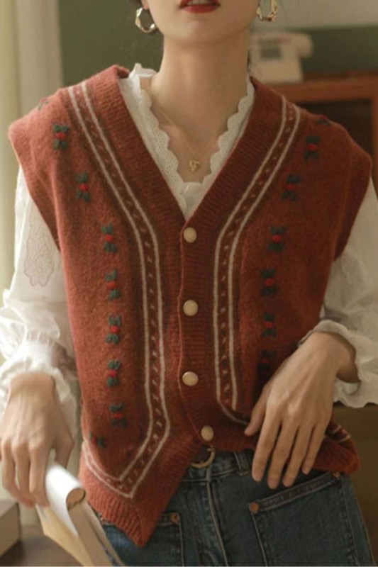 Fashion V-neck Embroidered Knitted Retro Casual Sweater Vest