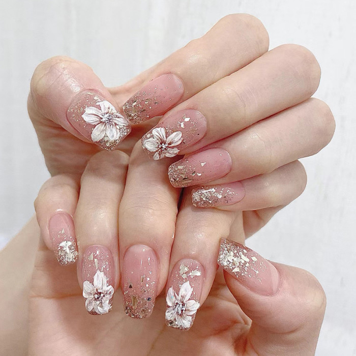 Fashion Sparkling Retro Natural Camellia Wearable  Nails