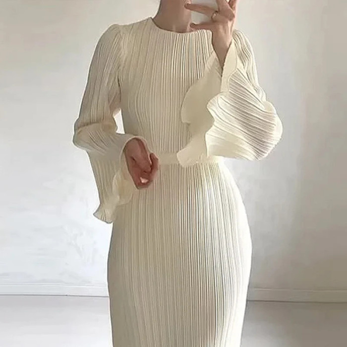 Women's Fashionable Round Neck Threaded Fungus Flare Long Sleeve Slim Dress