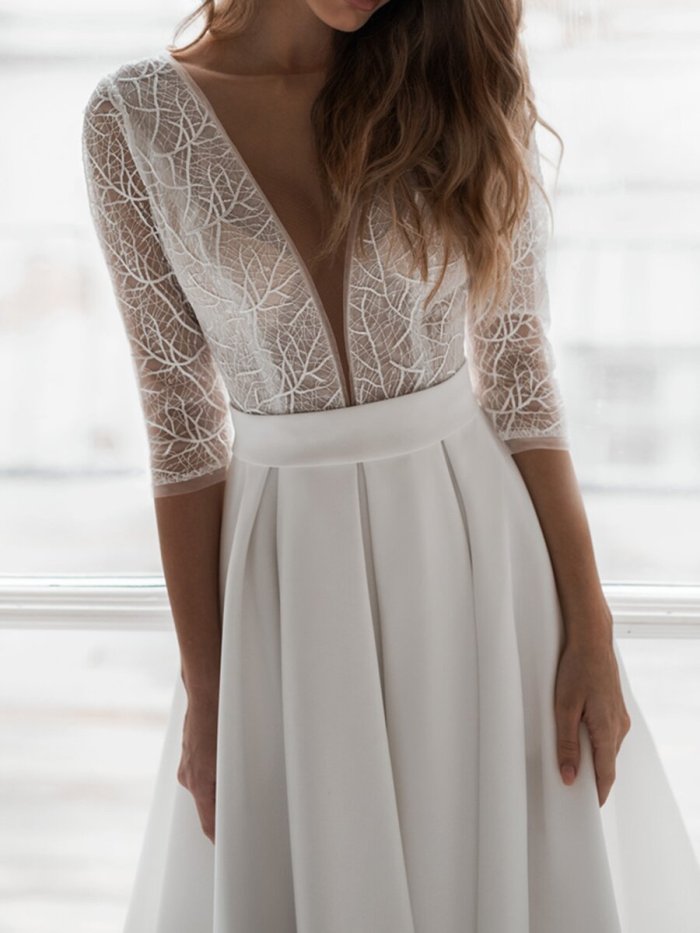 Solid color white long-sleeved deep v-neck backless party evening dresses