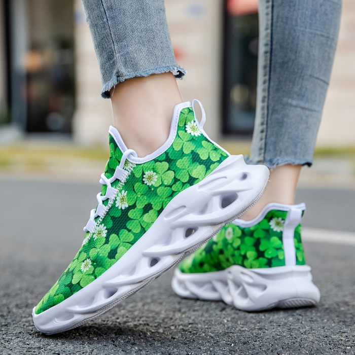 Women's Clover Print Sneakers, Casual Lace Up Outdoor Shoes, Comfortable Low Top Running Shoes