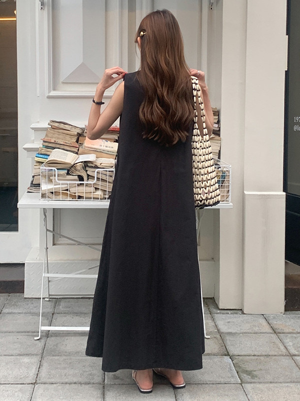 Loose Sleeveless Solid Color V-Neck Midi Dresses