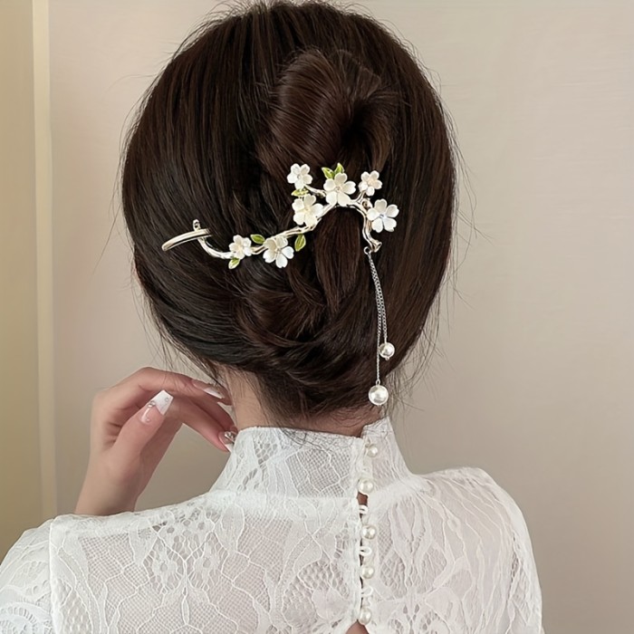 1pc Ancient Style Frog Buckle, Retro Elegant Fairy Flower Imitation Pearl Tassel Metal Hair Clip, Ideal choice for Gifts