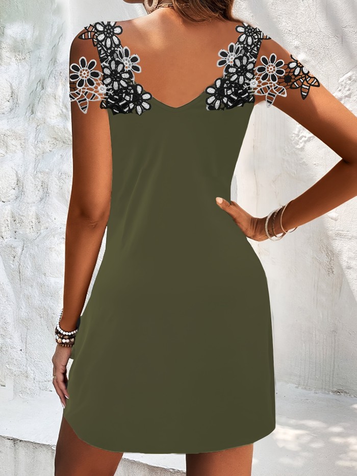 Women's Floral Applique Cold Shoulder Dress - Casual V Neck Summer Dress for a Stylish Look