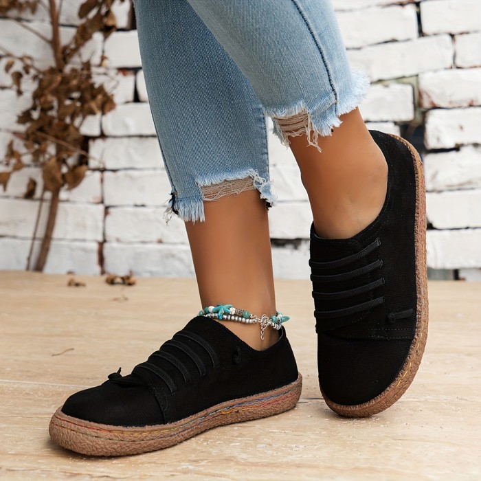 Women's Retro Flat Shoes - Comfortable Solid Color Low Top Trainers