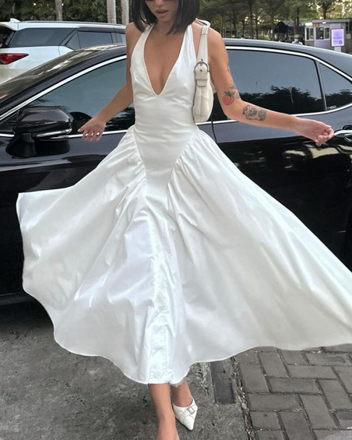 V-neck classic waist-cinching lace-up dress