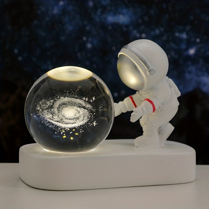 1pc Creative Astronaut With Light Up Crystal Ball, USB Night Light Office Desktop Small Decoration Table Light Atmosphere