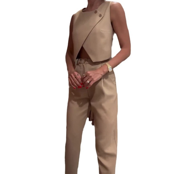 Women's Fashion Solid Color Round Neck Button Top Temperament Straight Leg Pants Set