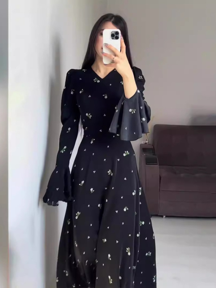 Women's Retro Fashion Printed Lotus Sleeve Sexy V Neck Elegant Belt Dress