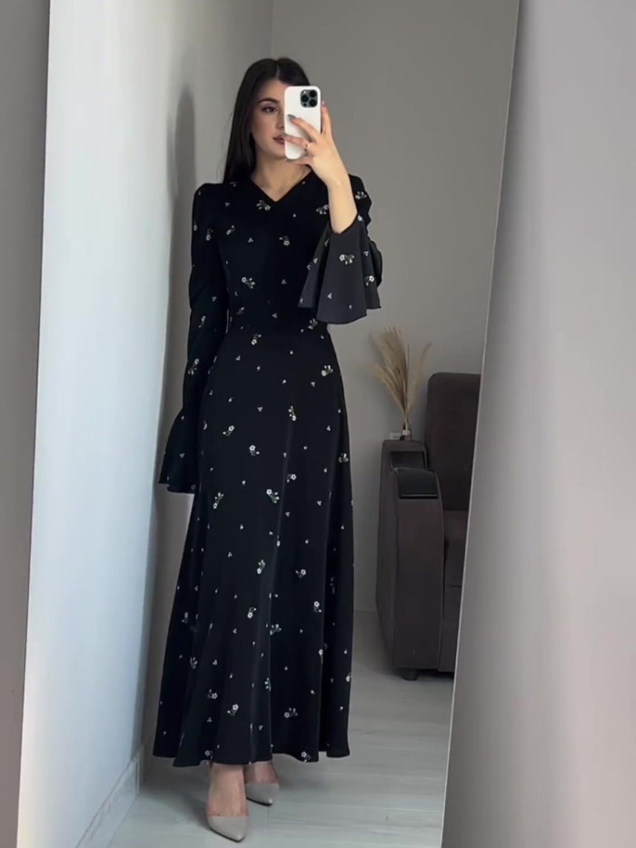 Women's Retro Fashion Printed Lotus Sleeve Sexy V Neck Elegant Belt Dress