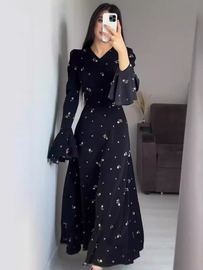Women's Retro Fashion Printed Lotus Sleeve Sexy V Neck Elegant Belt Dress