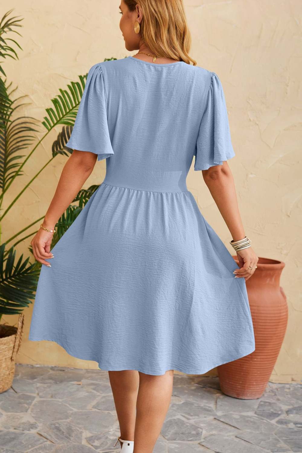 Chic Bell Sleeve V-neck Tunic Dress main image 1