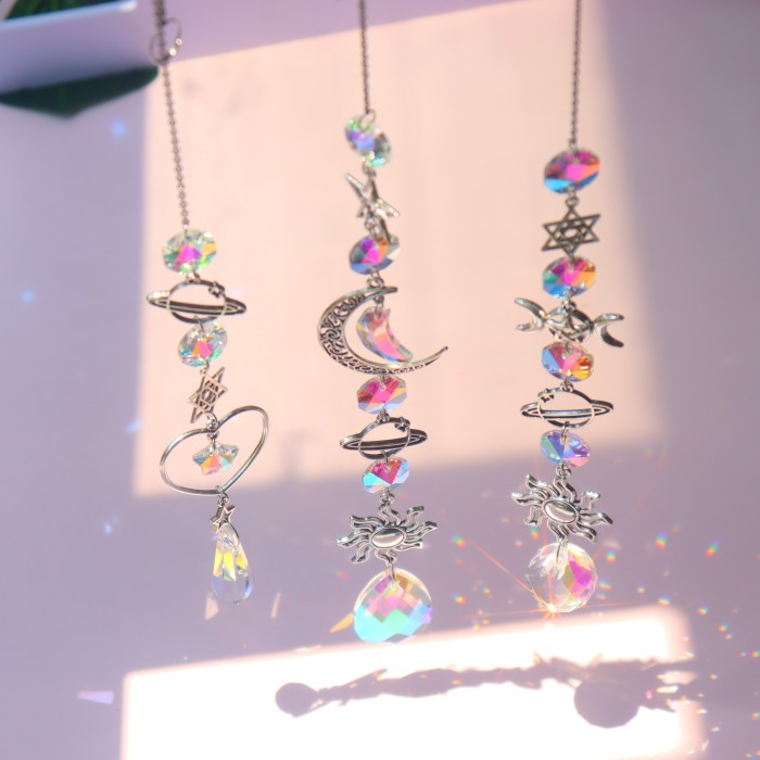 1\u002F3pcs, Vibrant Colorful Crystal Suncatcher Pendants with Chain - Adds Elegance to Windows