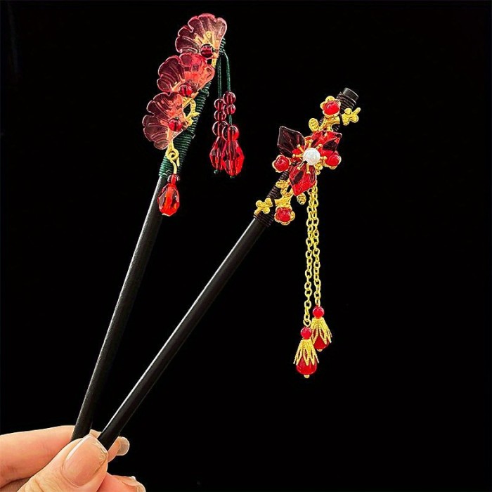 2 Pcs Exquisite Vintage Wooden Hair Sticks - Romantic Chinese Red Flower Hairpins with Festive Holiday Vibes - Unique Christmas Gifts for Women, Hair Accessories for Updo Hairstyles