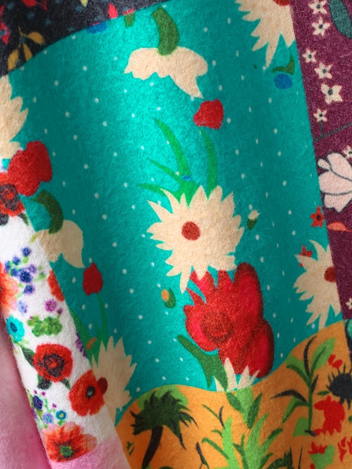 Plus Size Floral Pattern Knitted Cardigan, Casual Button Front Long Sleeve Cardigan With Pockets For Fall & Winter, Women's Plus Size Clothing