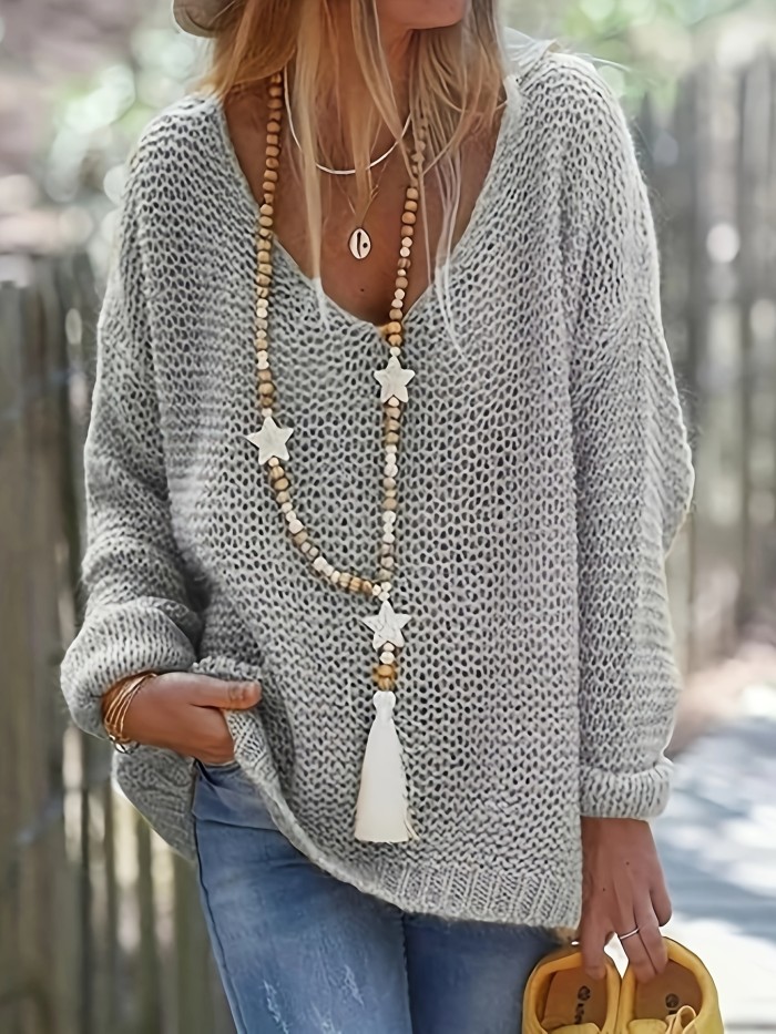 Chic V-Neck Knit Pullover - Cozy Long Sleeve for Spring & Autumn - Essential Womens Wear