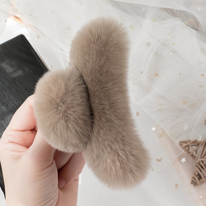 1pcs Plush Hair Claw Clip, Strong Hold Elegant Autumn And Winter Hair Accessories For Women Female