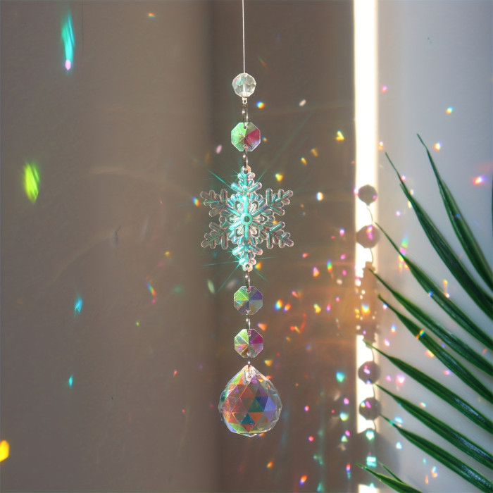 4pcs Exquisite Glass Crystal Snowflake Suncatchers - Vibrant Suncatcher Supplies with Elegant Style, Colorful Design, and Dazzling Reflections - Ideal for Wedding, Anniversaries, Birthday, and Christmas Party Favors, Home, and Office Decorations