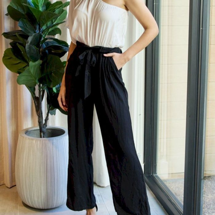 One-Shoulder Jumpsuit in White\u002FBlack