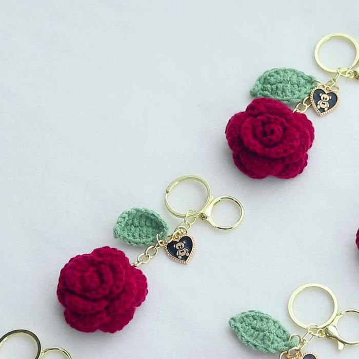 Handcrafted Crochet Red Rose Keychain with Green Leaf and Heart-Shaped Bear Charm - Fabric Floral Keyring for Backpack, Car Key Decoration - Ideal for Wedding, Bridal Shower, Birthday, Anniversary, Graduation Gifts - Suitable for Christmas, Thanksgiving, New Year, Valentine's Day, Mother's Day - For Ages 14+